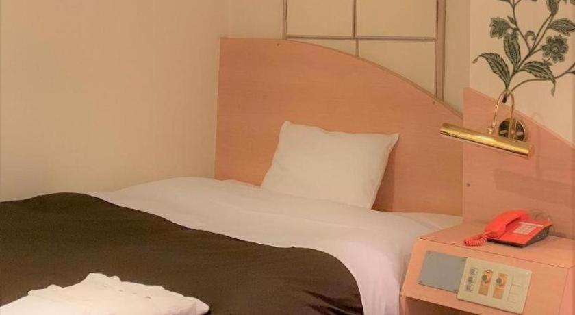 Business Hotel Kawaramachi Takamacu Kültér fotó