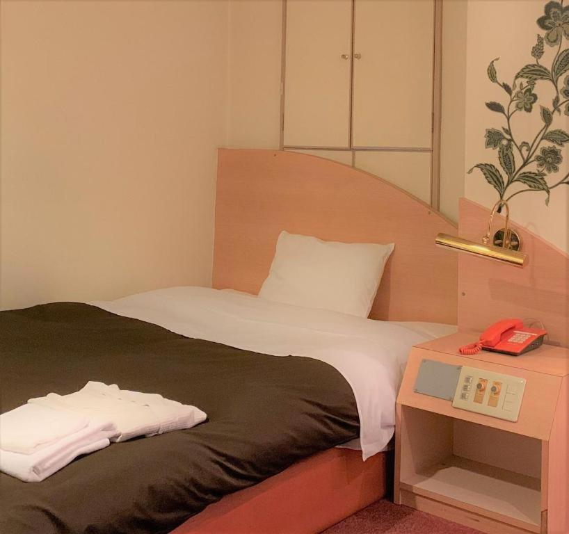 Business Hotel Kawaramachi Takamacu Kültér fotó